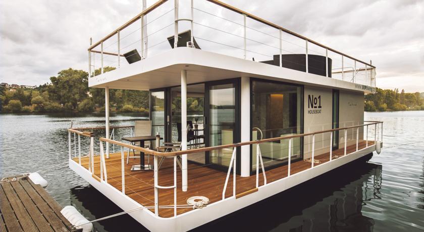 Vipliving Houseboat Otel Prag Dış mekan fotoğraf